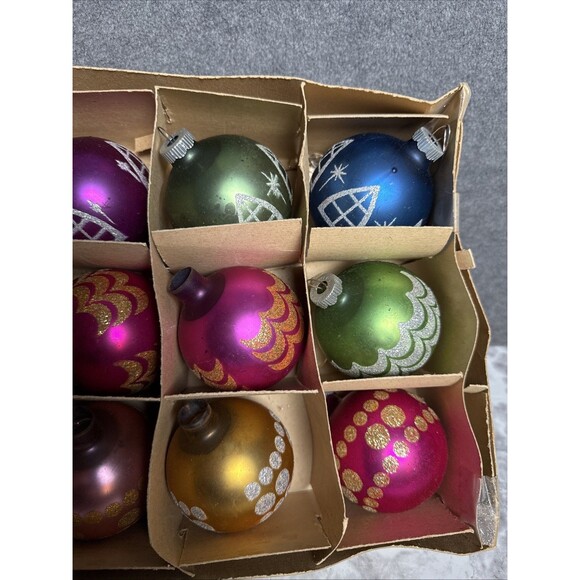 Vtg Pyramid Glass Ornaments Box 11 Stencil Glitter Solid Xmas USA READ Pink Blu - Picture 7 of 9